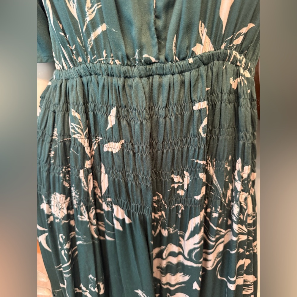 Green floral dress size small - Picture 5 of 11